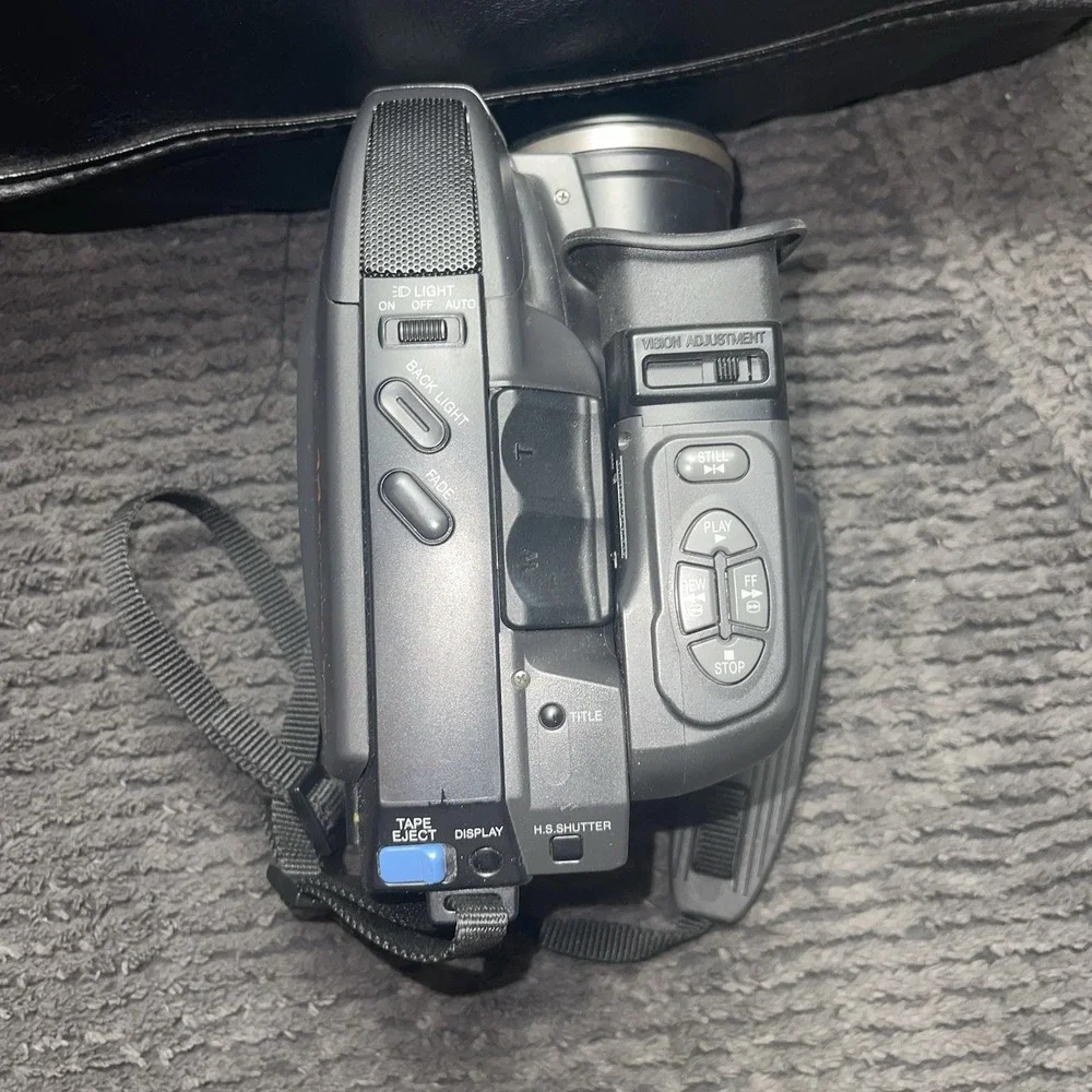 Panasonic‎ PV-A207D VHS-C Camcorder 14x Zoom Palmcorder w/ Bag Bundle